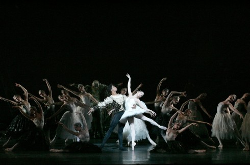 RB Swan Lake Acosta Rojo