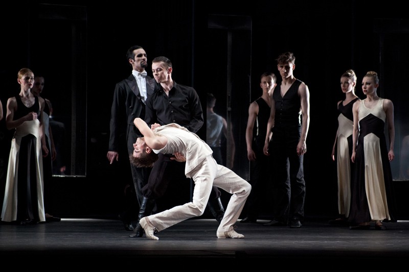 Victor Zarallo as Mercutio and Christopher Harrison as Tybalt Victor Zarallo as Mercutio and Christopher Harrison as Tybalt