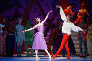 Sarah Lamb as Alice and Vadim Muntagirov as the Knave of Hearts