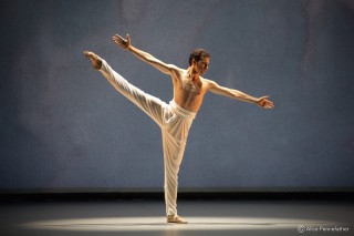 Alejandro Virelles in John Neumeier's Spring and Fall