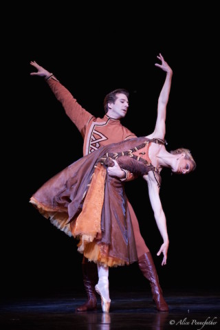 Zenaida Yanowsky and Nehemiah Kish in Robbins' In the Night