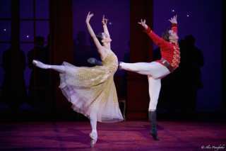 Anna Tsygankova and Matthew Golding in Cinderella