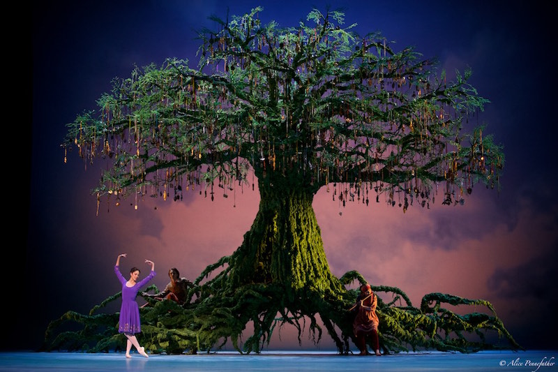 Beatriz Stix-Brunell as Perdita