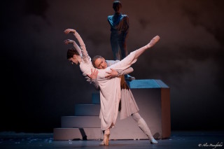 Bennet Gartside as King Leontes and Marianela NÃºÃ±ez as Hermione in Wheeldon's The Winter's Tale