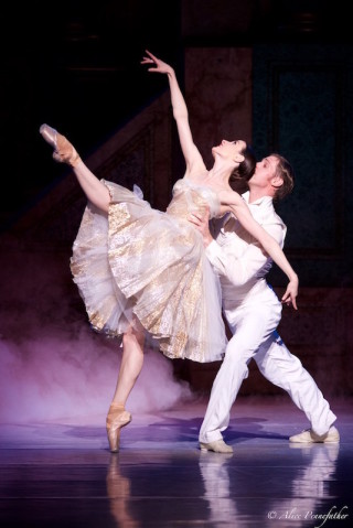 Ty King-Wall and Amber Scott in Ratmansky's Cinderella.