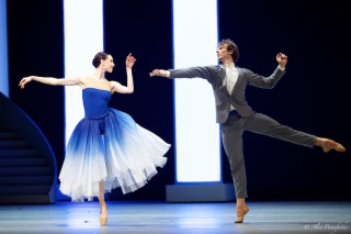 Olga Smirnova as Bianca and Semyon Chudin as Hortensio