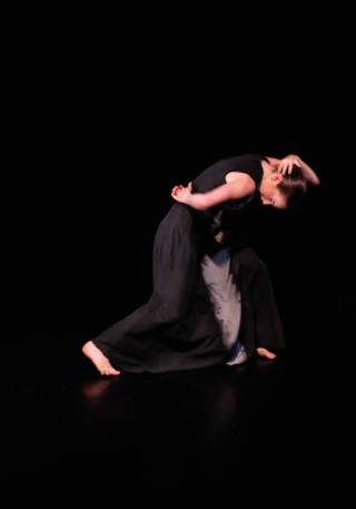 Artists of Yorke Dance Project in Charlotte Edmondsâ€™ Self