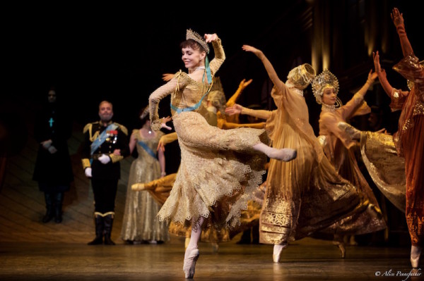 Natalia Osipova as Anastasia and Artists of the Royal Ballet