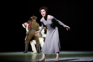 Natalia Osipova as Anna Anderson / Anastasia and Artists of the Royal Ballet in Anastasia Act III