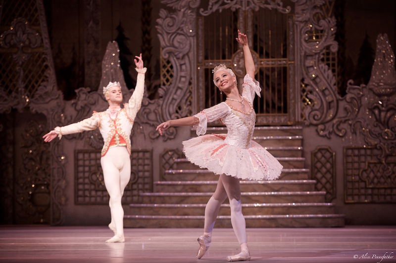 Francesca Hayward as the Sugar Plum Fairy and Alexander Campbell as her Cavalier.