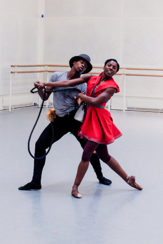 Cira Robinson & Mthuthuzeli November