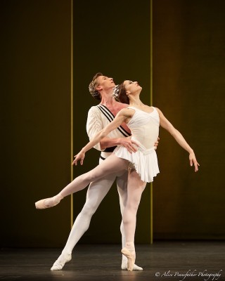Vadim Muntagirov and Marianela NÃºÃ±ez in Symphonic Variations