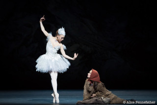 Constance Devernay in Le Baiser de la Fee