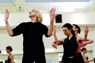 Diana White rehearses Jurgita Dronina and BegoÃ±a Cao