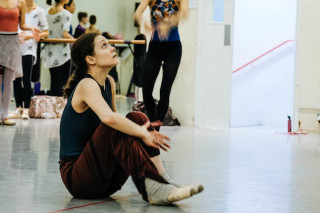 Artists of English National Ballet rehearse Robbins' The Cage.