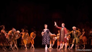 Francesca Hayward, Christopher Saunders and Artists of The Royal Ballet in Manon