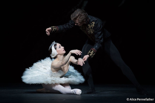 Marianela Núñez as Odette, Vadim Muntagirov as Prince Siegfried