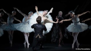 Marianela NÃºÃ±ez as Odette, Vadim Muntagirov as Prince Siegfried and Artists of The Royal Ballet in the Royal Ballet's Swan Lake
