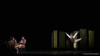 Thiago Soares as Prince Rudolf, Lauren Cuthbertson as Mary Vetsera and Marcelino SambÃ© as Bratfisch