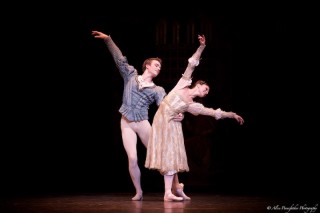 Matthew Ball as Romeo and Lauren Cuthbertson as Juliet.