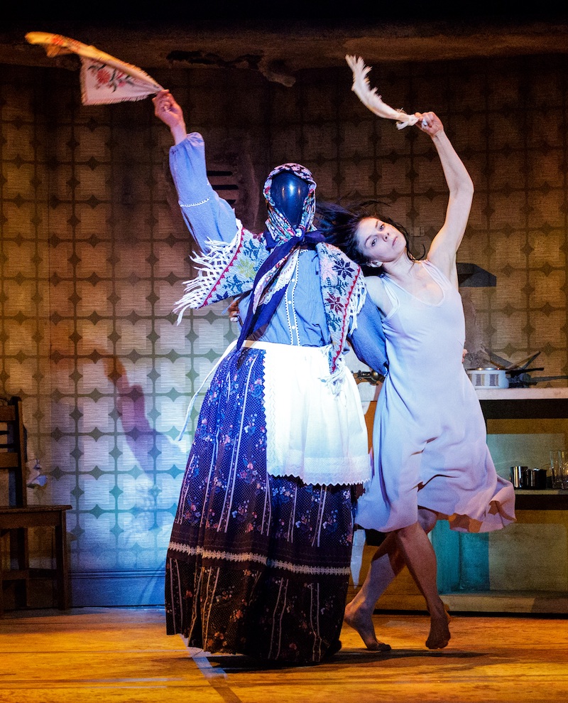 Jonathan Goddard et Natalia Osipova dans La Mère d'Arthur Pita